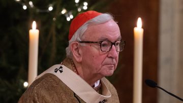 Visit the crib and see eternity touching our world, says Cardinal in Midnight Mass homily